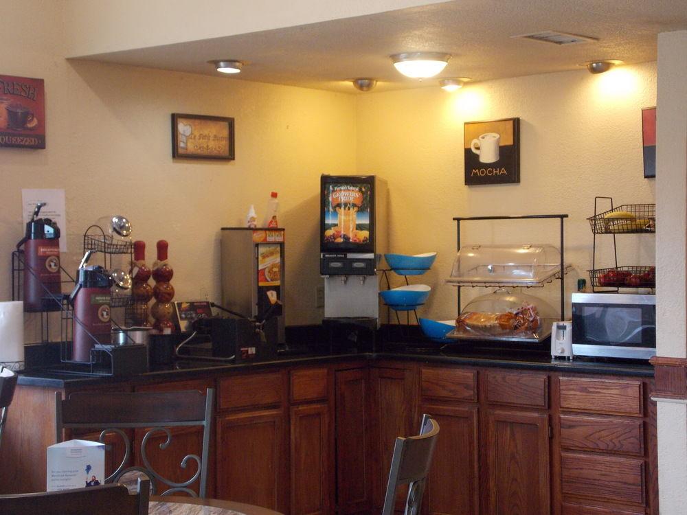 Econo Lodge Inn & Suites Downtown San Antonio Extérieur photo